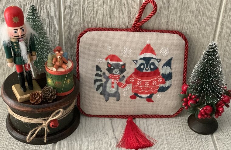 Whimsical Christmas - Twin Peak Primitives