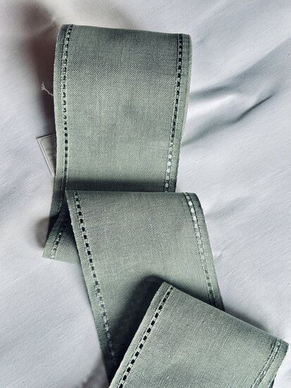  17 cm Mountainlake green with ajour edge