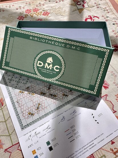 DMC Vintage Box