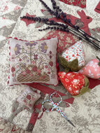 Strawberry Pinkeep and Scissor Fob
