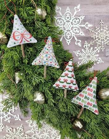 Festive Mini Trees - Hello From Liz Mathews